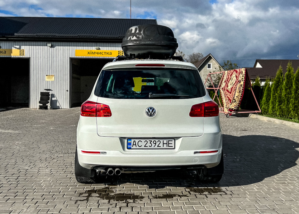 Clean Look позаду. Tiguan 1G 5