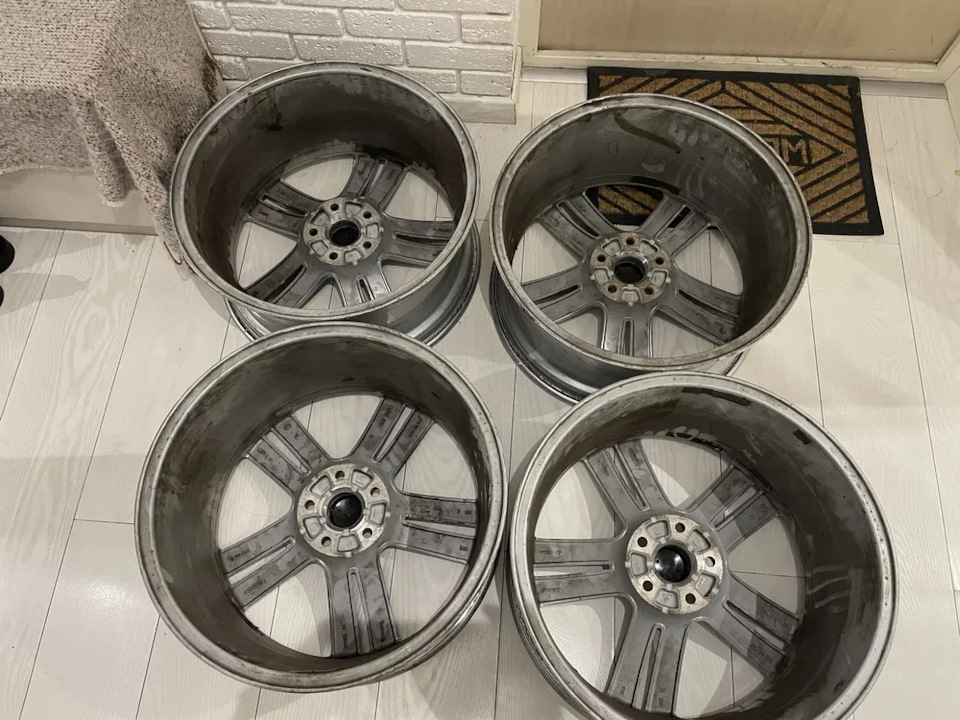 Диски Mallory 19. Tiguan 1G 4
