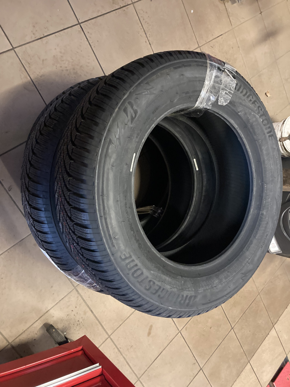 Bridgestone Blizzak LM005 235/65 R17 108VXL 2