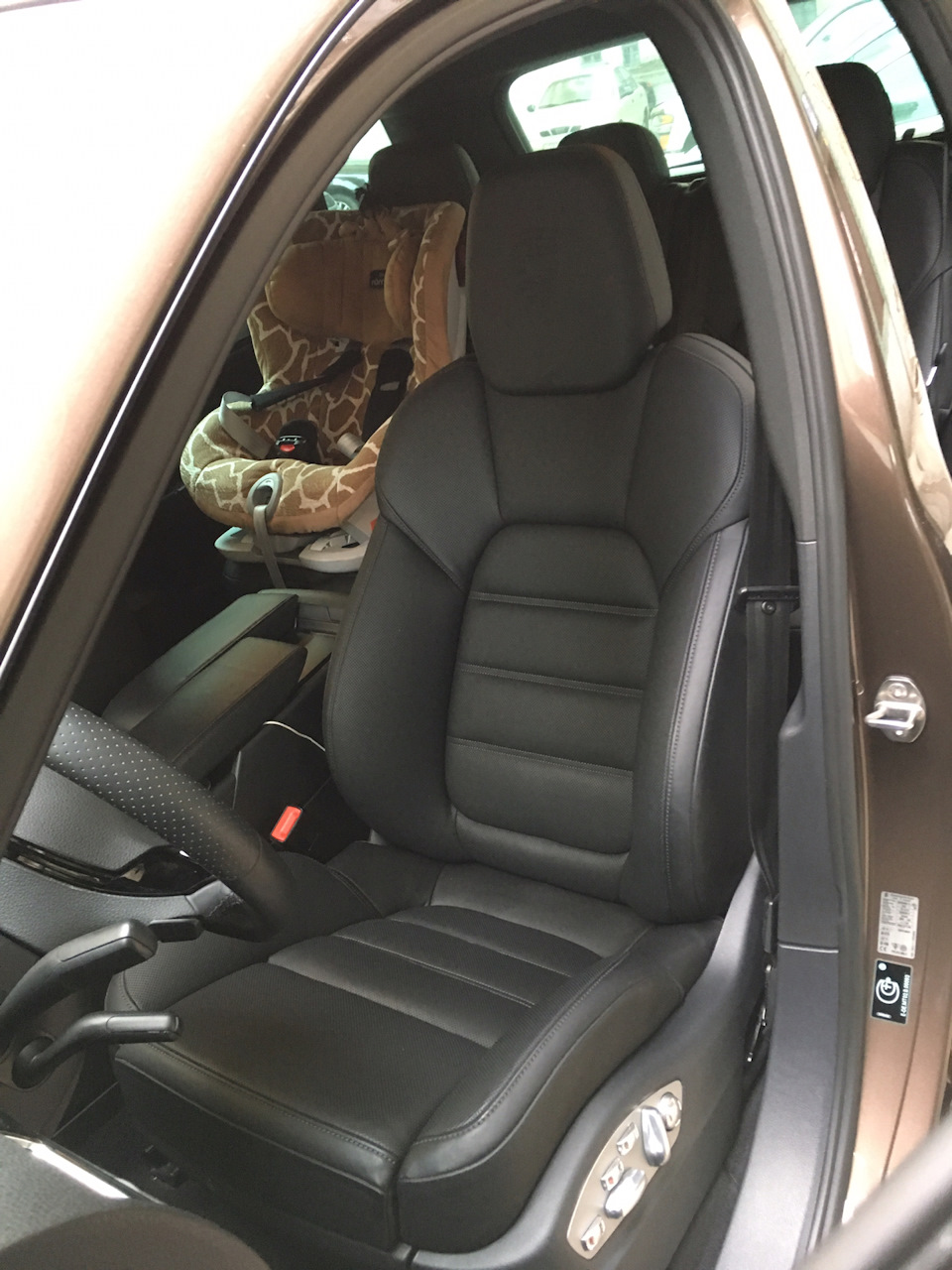 Встановив новий салон від Porsche cayenne 2