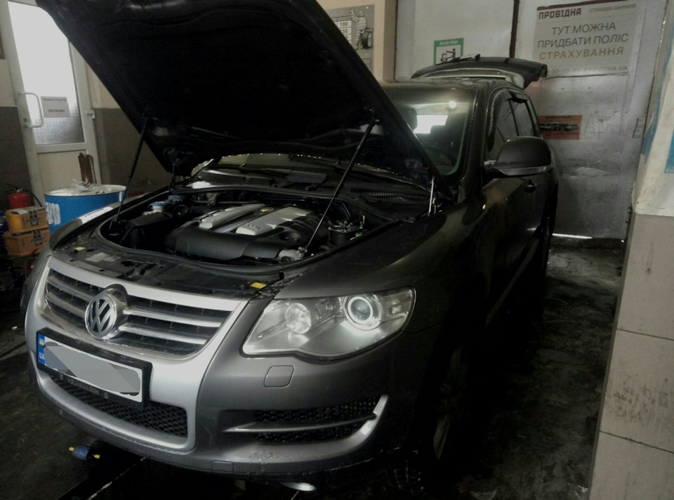 Заміна мастила та фільтрів | VW Touareg 3.0 TDi 1