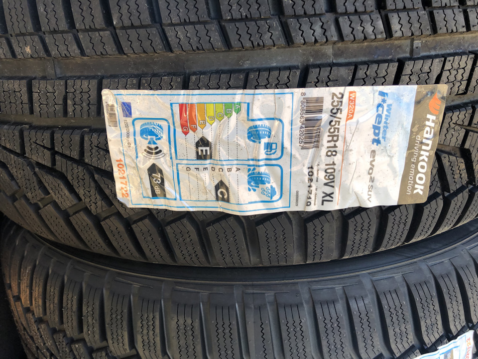 Гума на зиму Hankook 255/55 R18 1