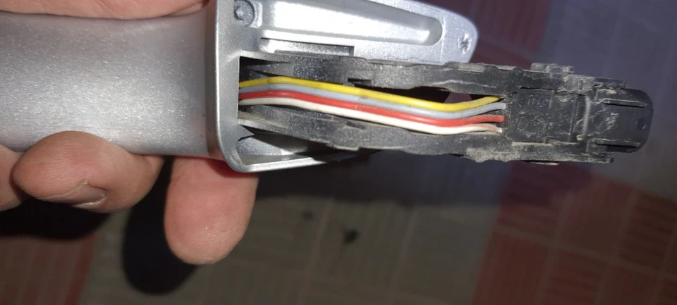 #36 Обслуговування дверних ручок системи Keyless.