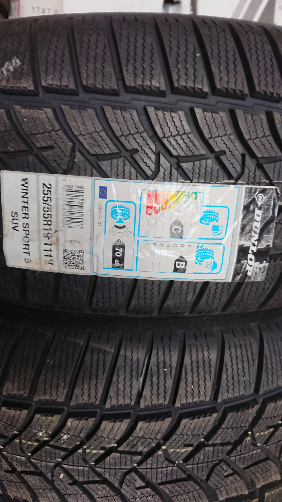 #39 Зимові шини Dunlop Winter Sport 5 SUV 255/55 R19 4