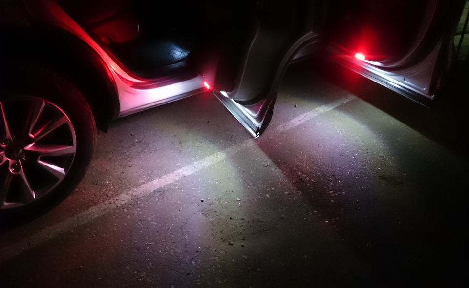 #9 LED підсвічування у дверях та кришці багажника 5