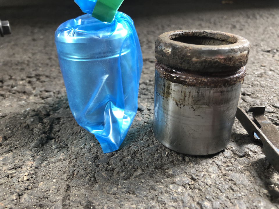 Заміна задніх гальм 4