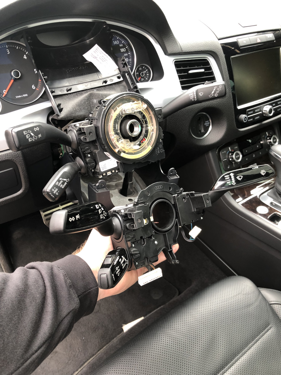 Стрекоза від Audi A8D4 2