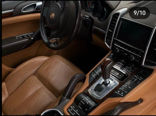 Салон з Porsche Cayenne 1