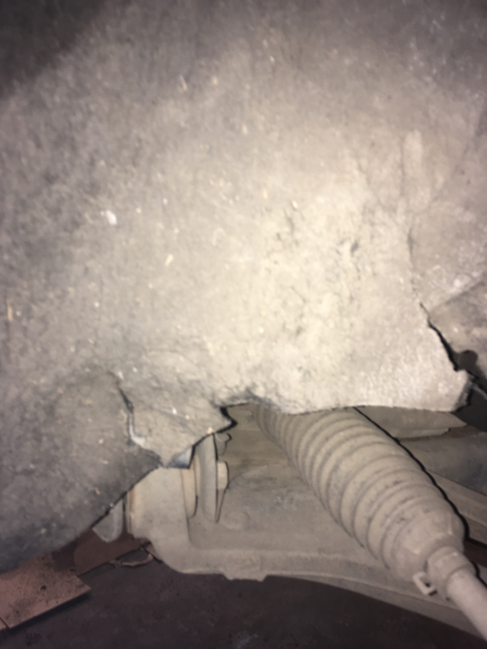 Подкрилок замучав 2