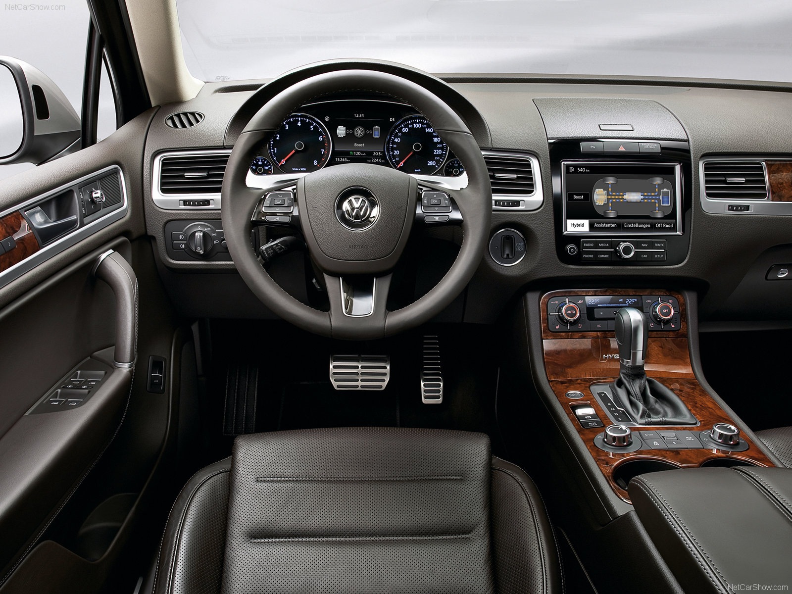 VW Touareg 2011 5