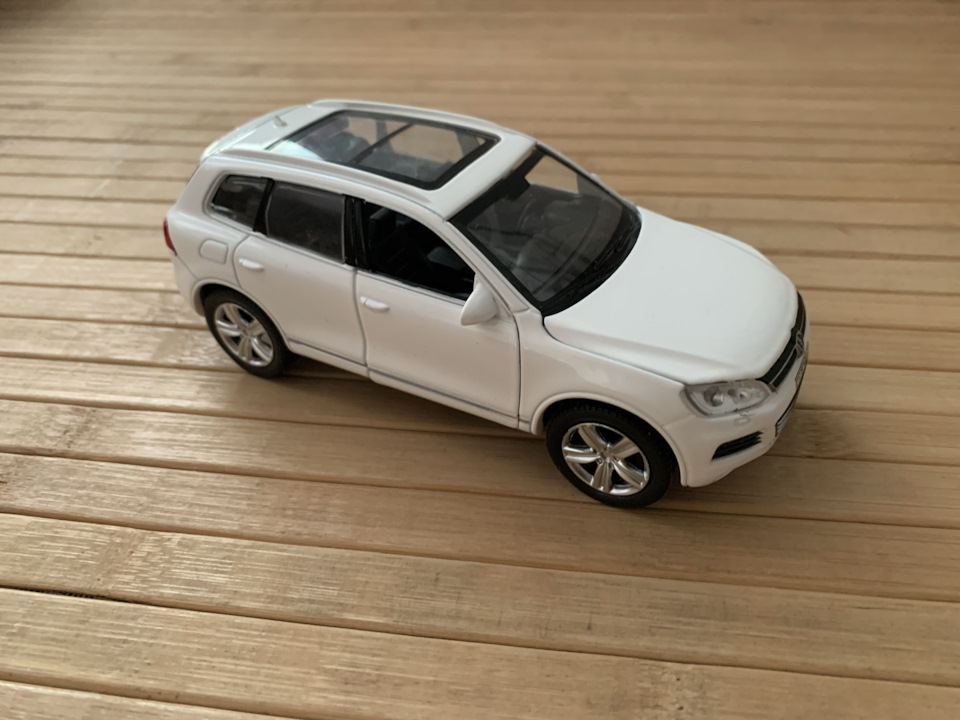 Порядок у дрібницях 2+ купив другий Touareg 4