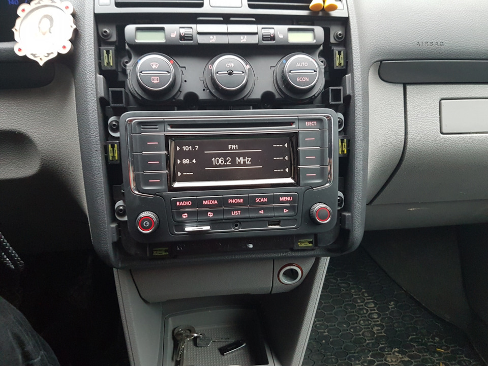 Rcd 320 Touran 2