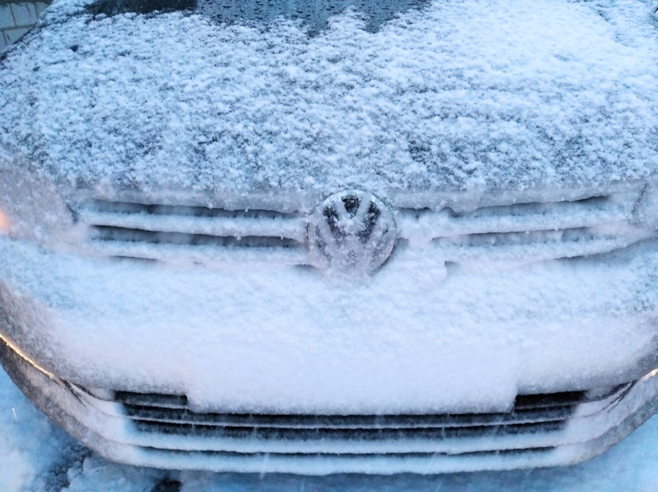 Volkswagen Touran (2G) Контроль дистанції спереду: датчик перекрито. 1