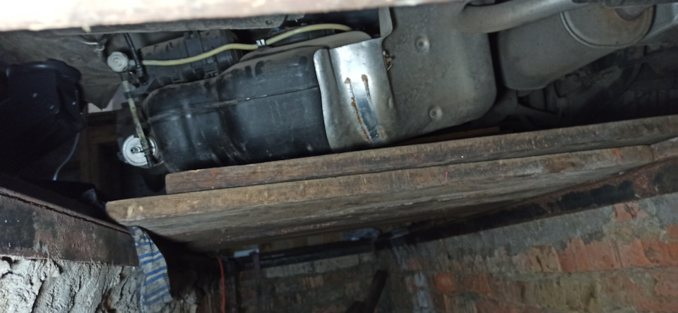 Бензобак засмоктує повітря 5