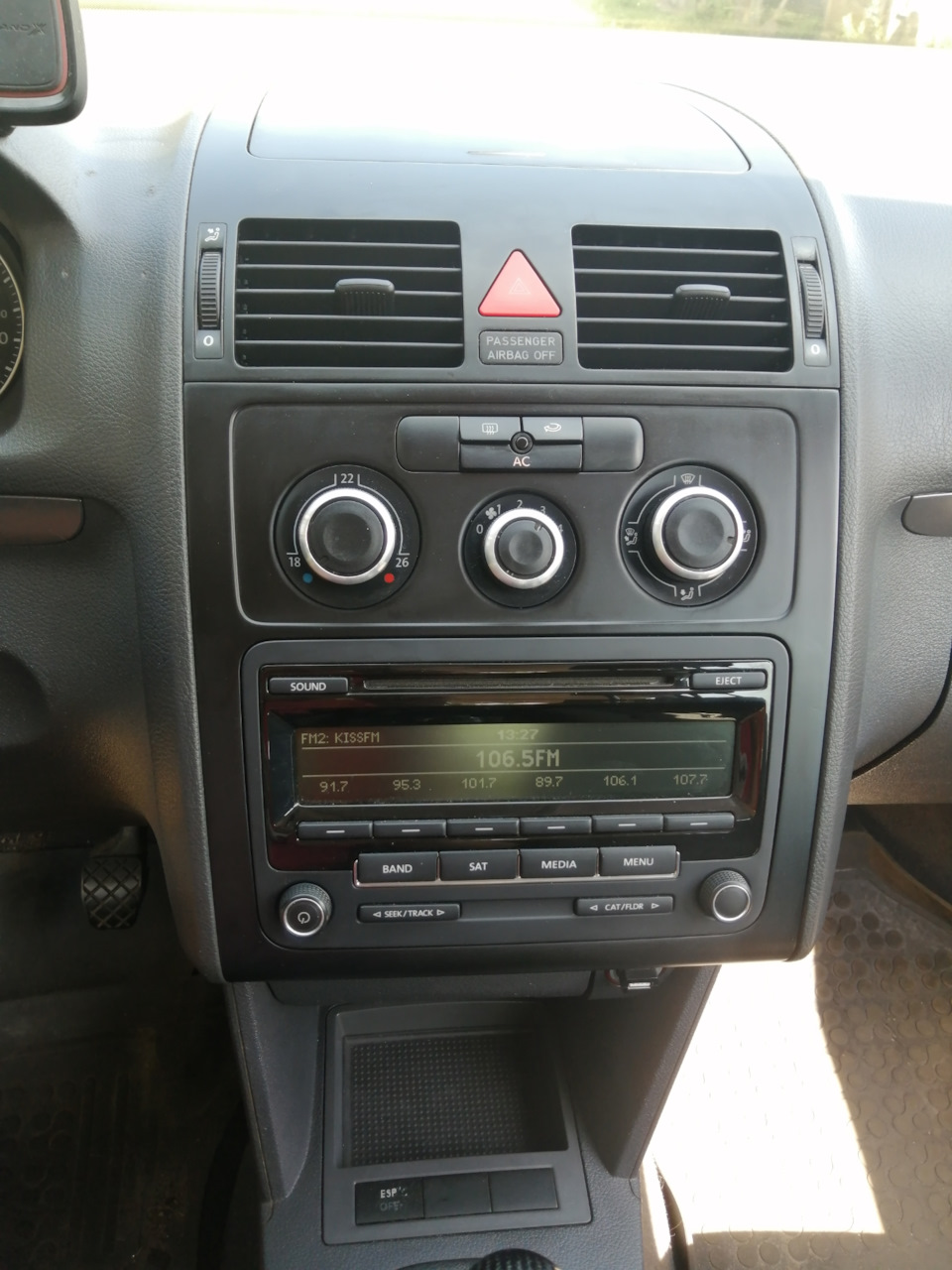 Ukol свіжості в touran або заміна rcd 300 на 310 3