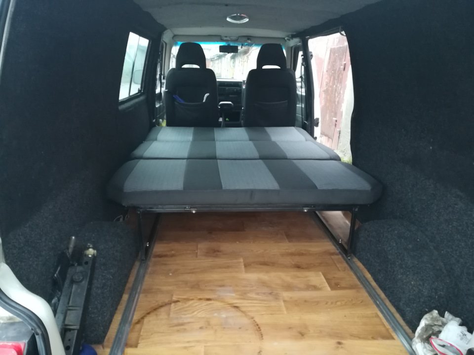 Ліжко в vw t4 4