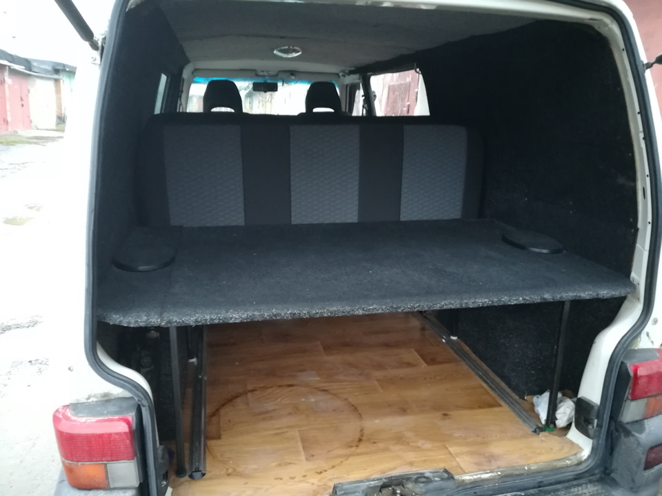 Ліжко в vw t4 2