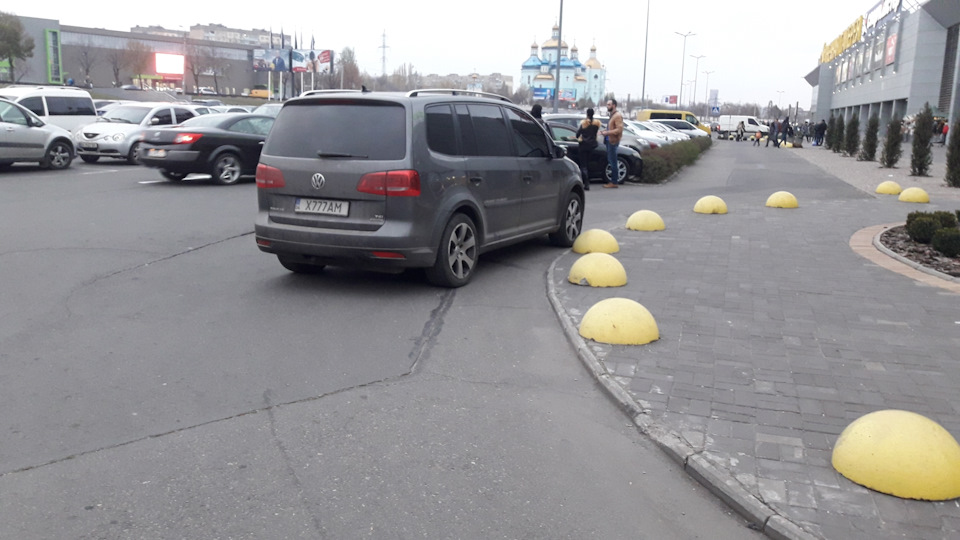 Затонував у мотлох… 3