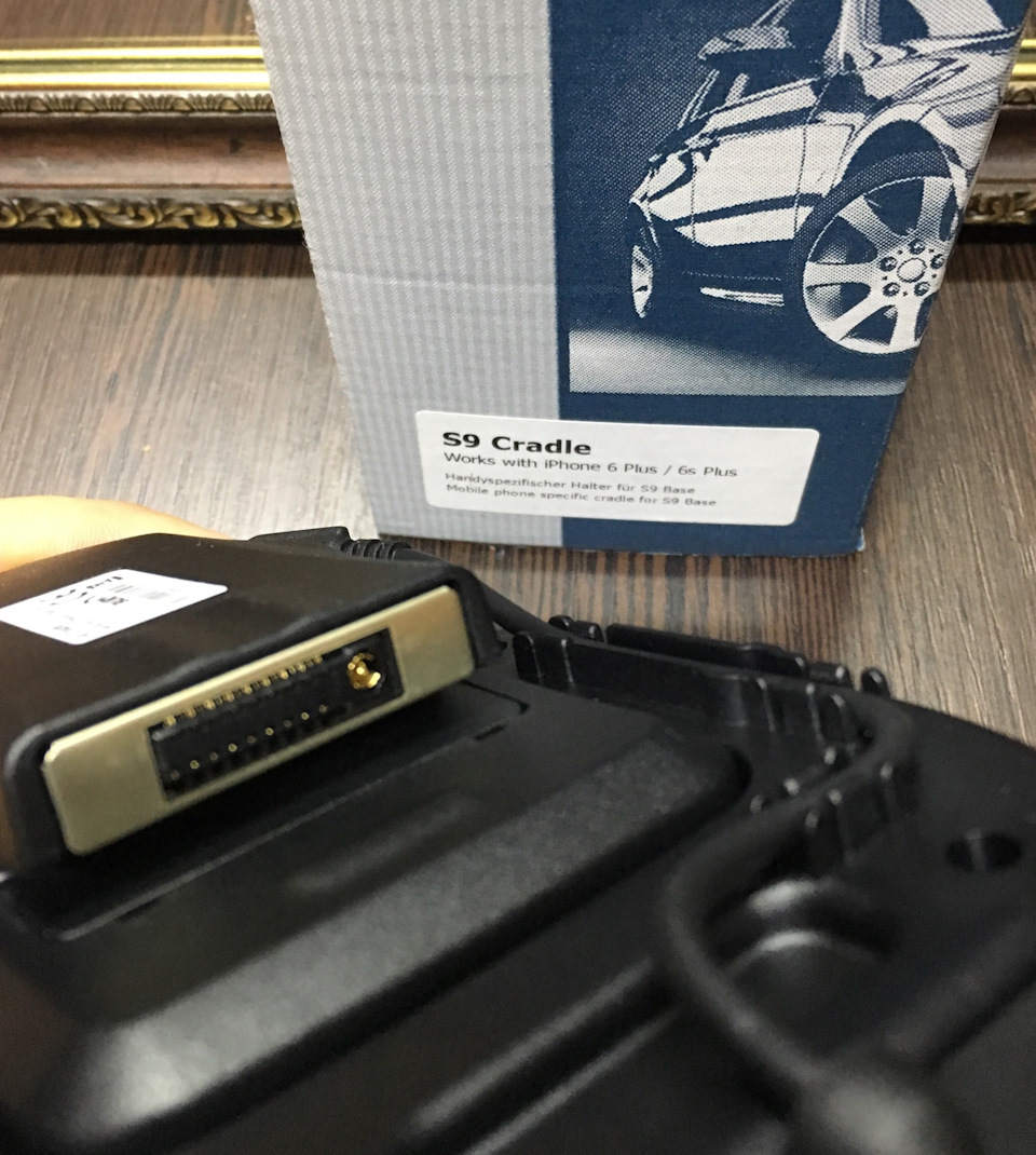 Кредл Vw IPhone 6 Plus 5