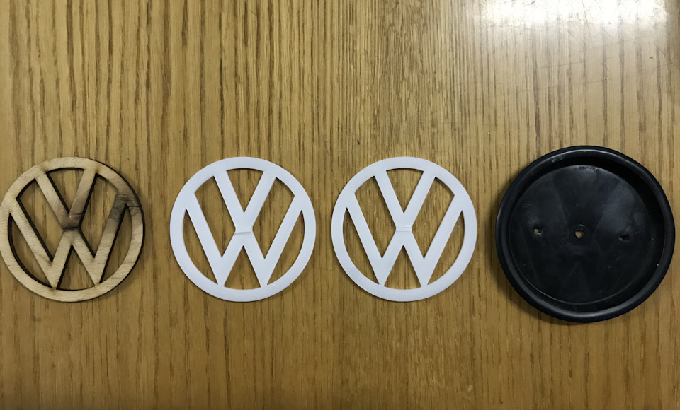 Задня емблема vw 5