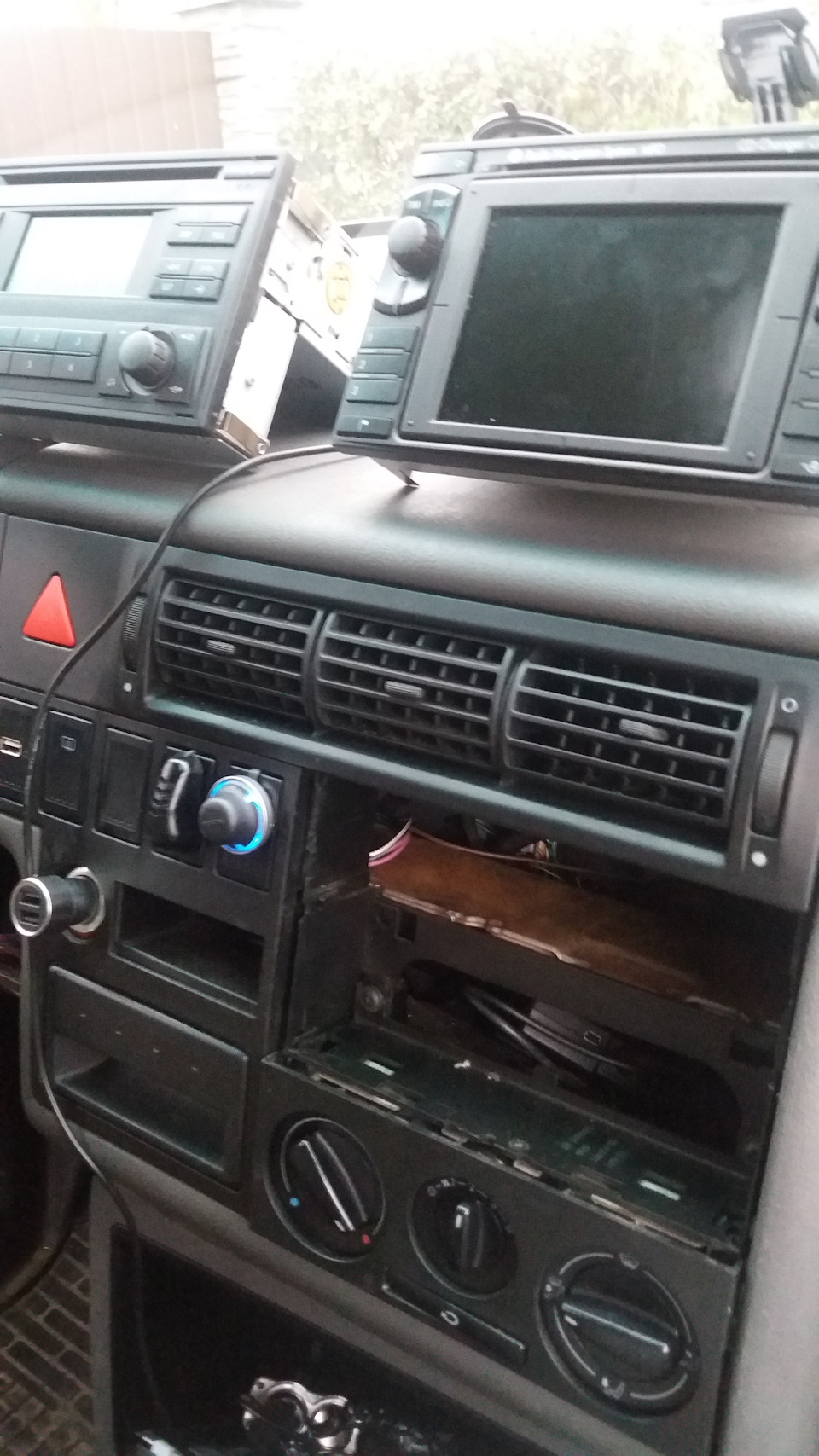 BLAUPUNKT VW RNS MFD, замість MCD 4