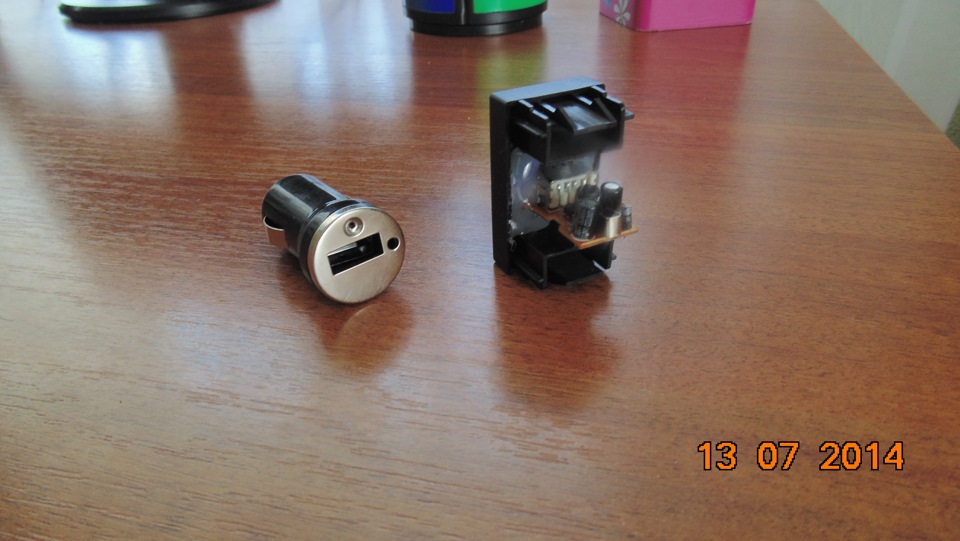 Додаткова розетка USB 1