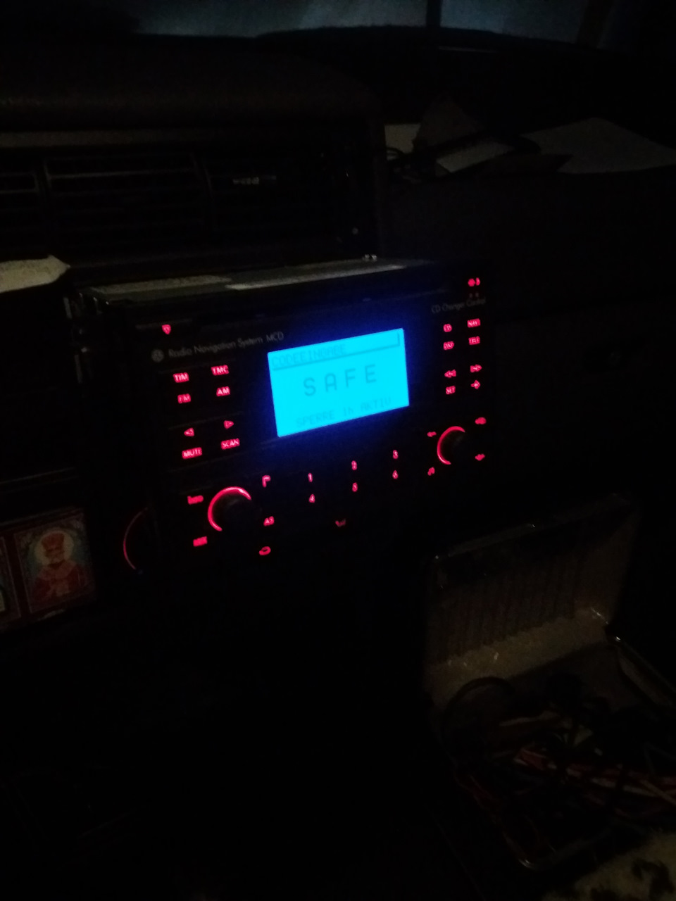 Pioneer або Blaupunkt RNS MCD 2