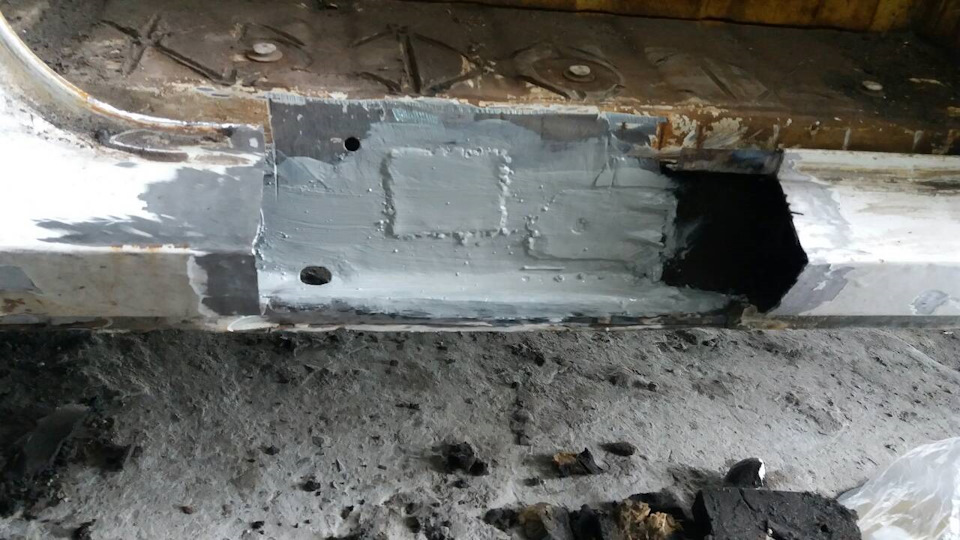 Ремонт салону і порогів 1