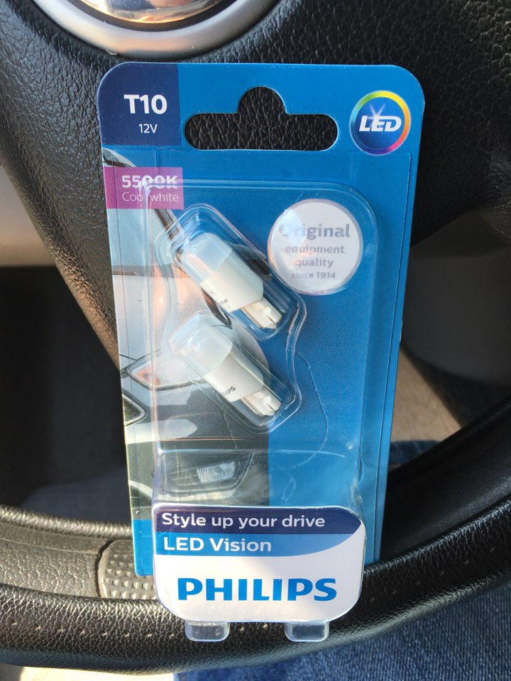 LED Philips в салон 1