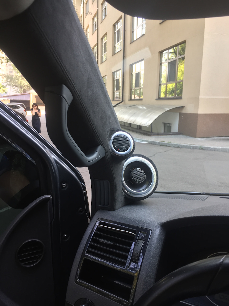 Трохи музики в авто 2