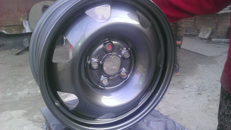 Пофарбував диски r17 VW 1