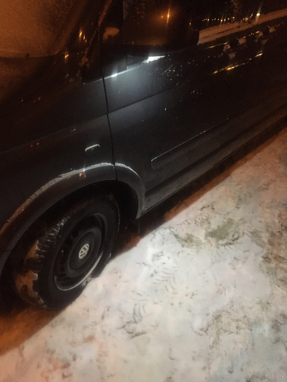 Ввічлива підсвічування в дзеркалі та повторювач повороту в дзеркалі. 1