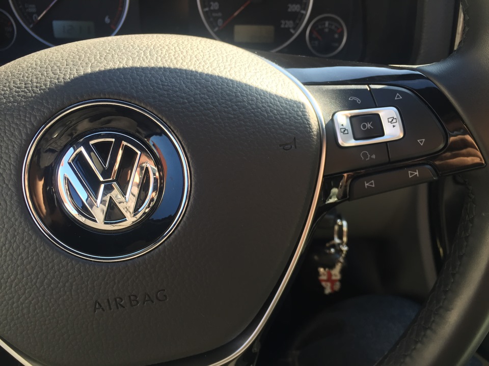 Заміна керма на Passat B8 5