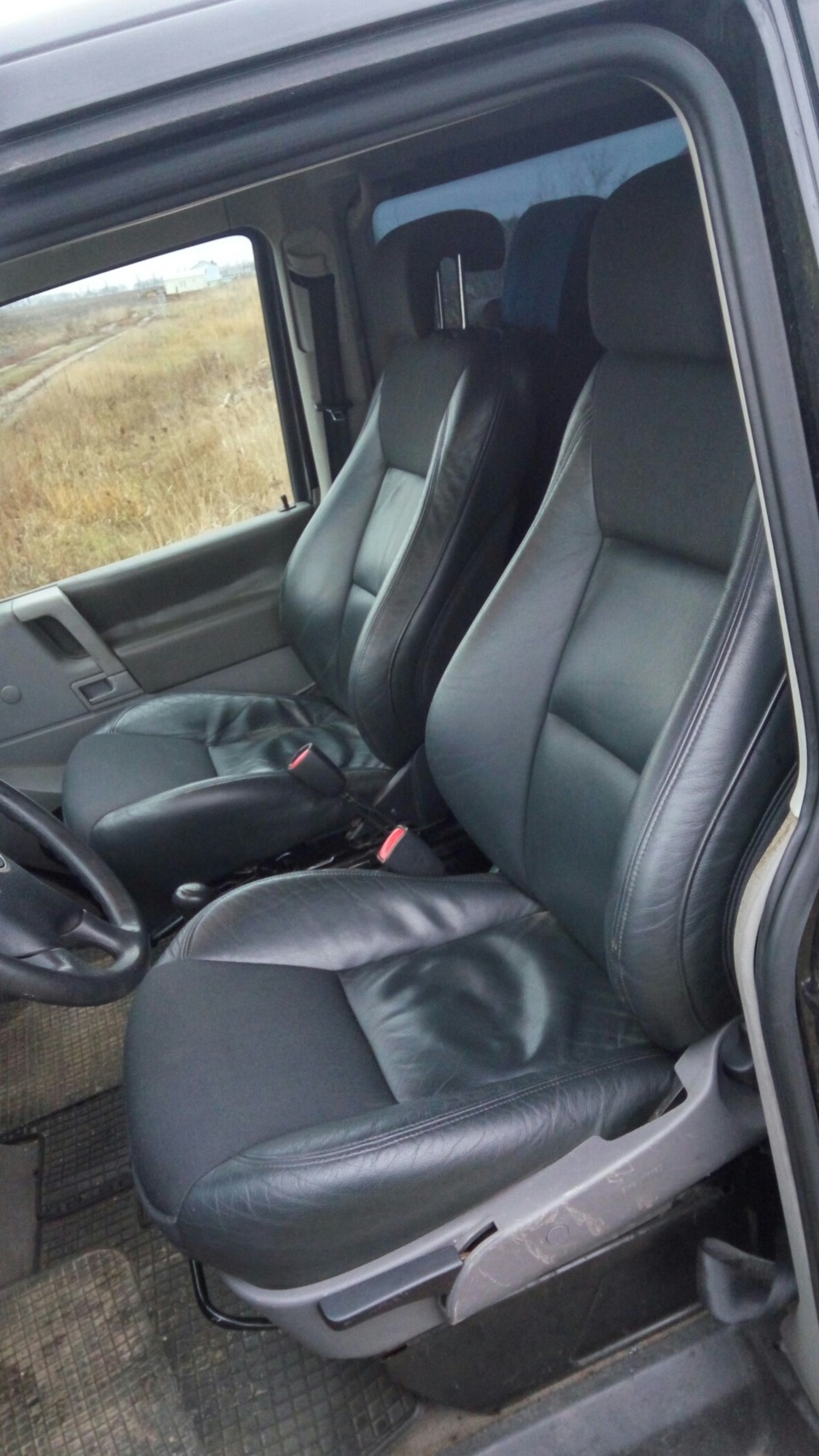 Сидіння від Saab 9-5 1