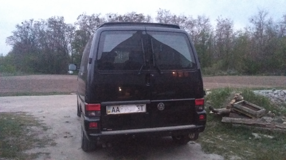 Заміна задньої оптики в VW Multivan 5