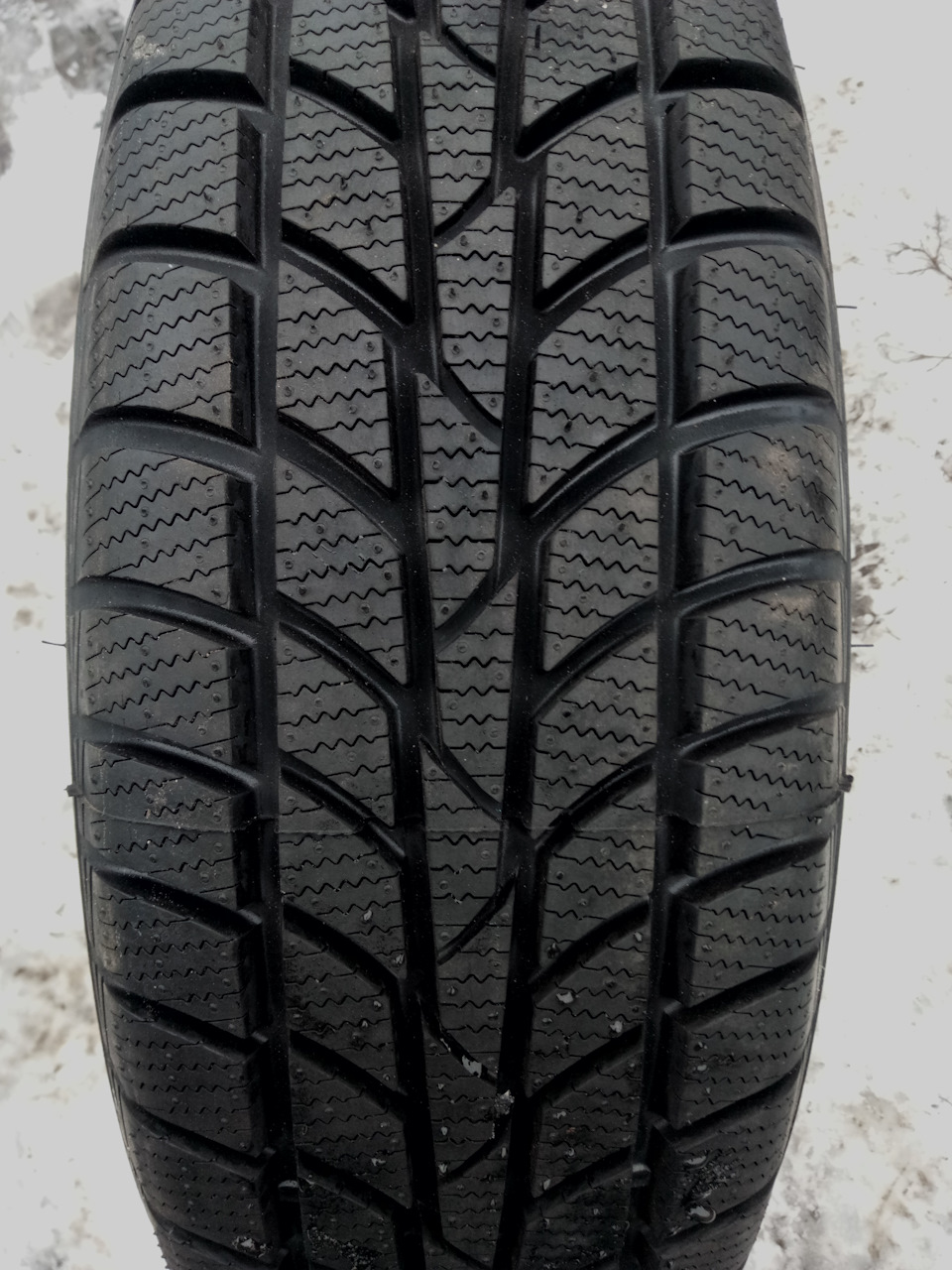 Зимові шини Hankook Winter I*Cept RS W442 1
