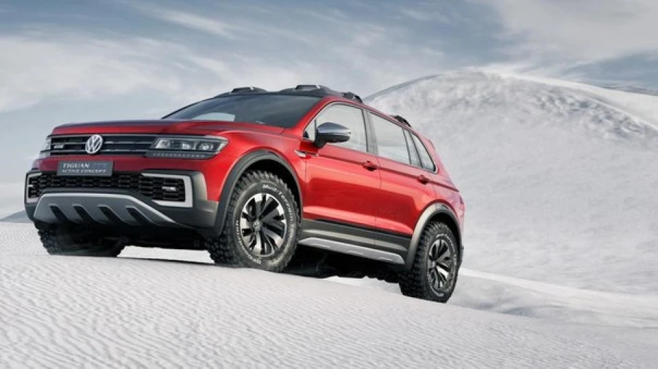 VW додав гібридному Тігуану агресії.