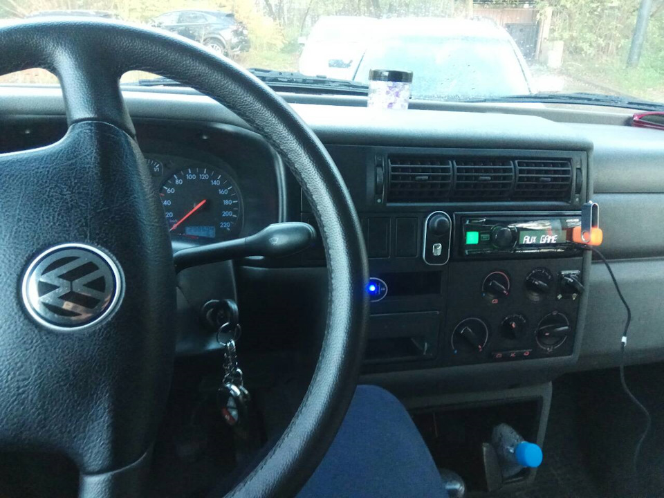 Магнітола перекачувала з пасату (Alpine UTE-81R) 3