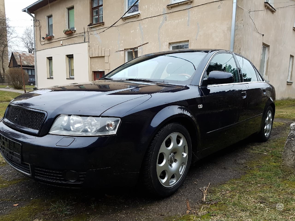 Сімейний седан Audi a4 2.5tdi, або у Vag сім'ї поповнення 1