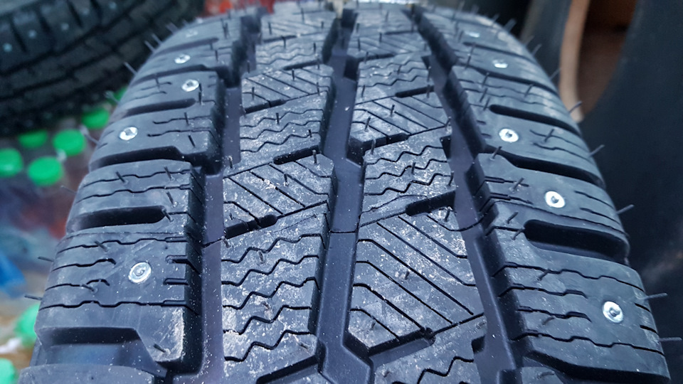Michelin Agilis X-Ice North 195/70 15C 3