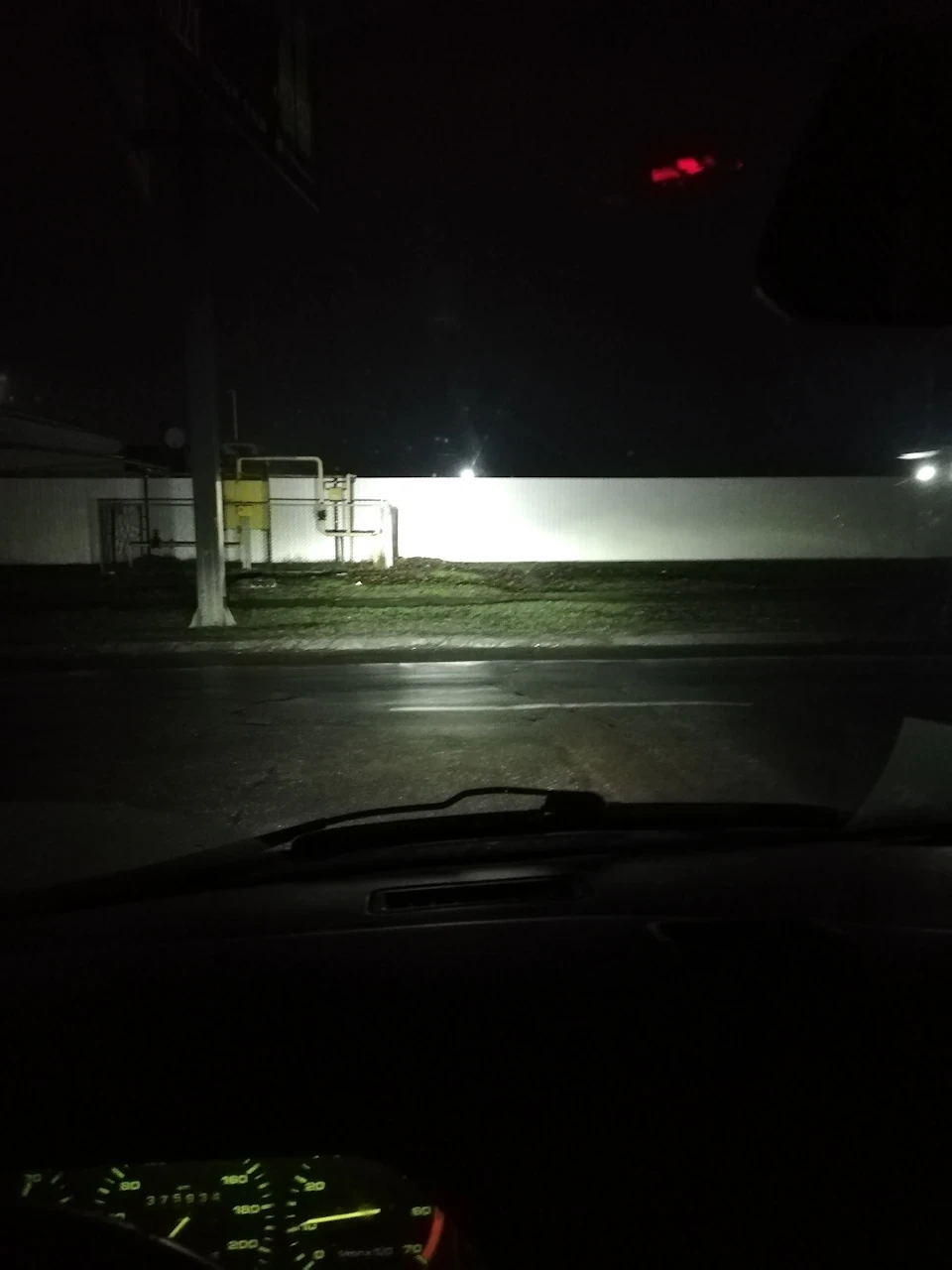 Світло має бути LED