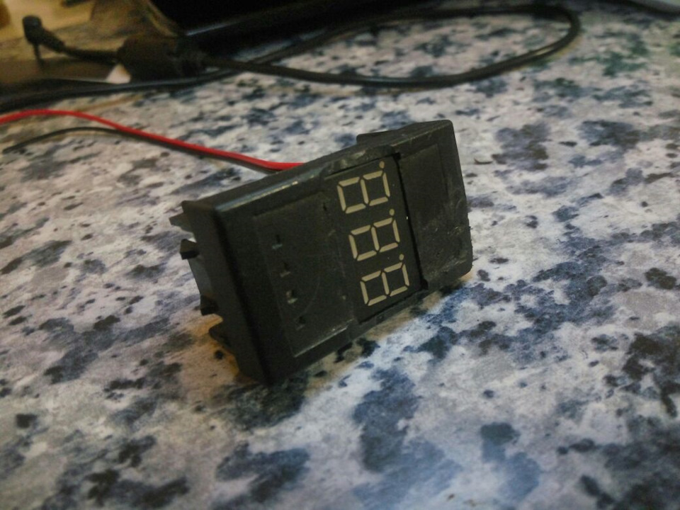 Вольтметр 2