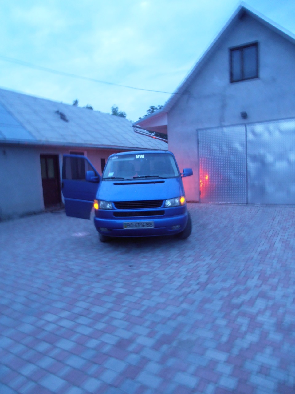 Logo VW підсвічування дверей t4 2