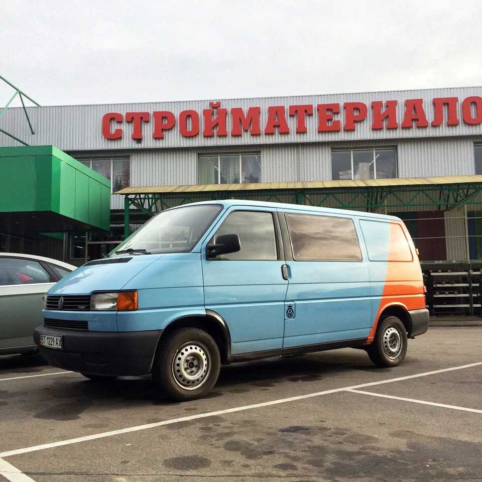 Який колір пофарбувати колісні диски VW T4?