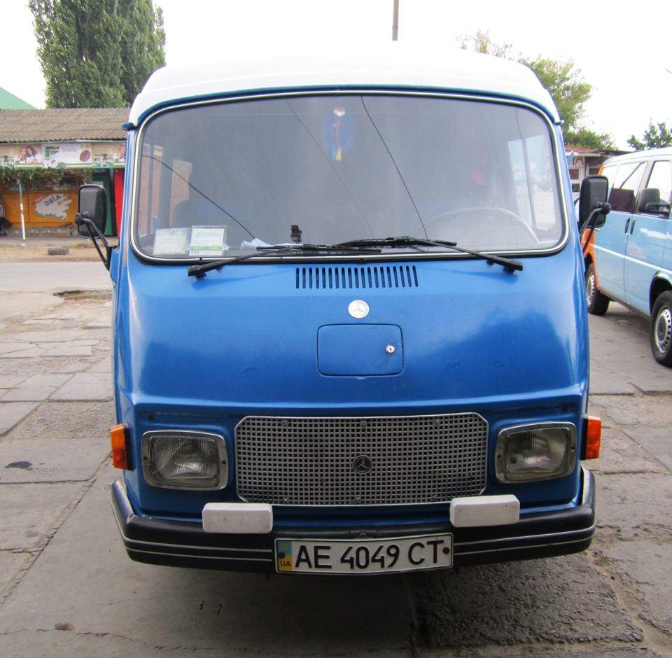 Зустрів легендарний мікроавтобус Mercedes L206 4