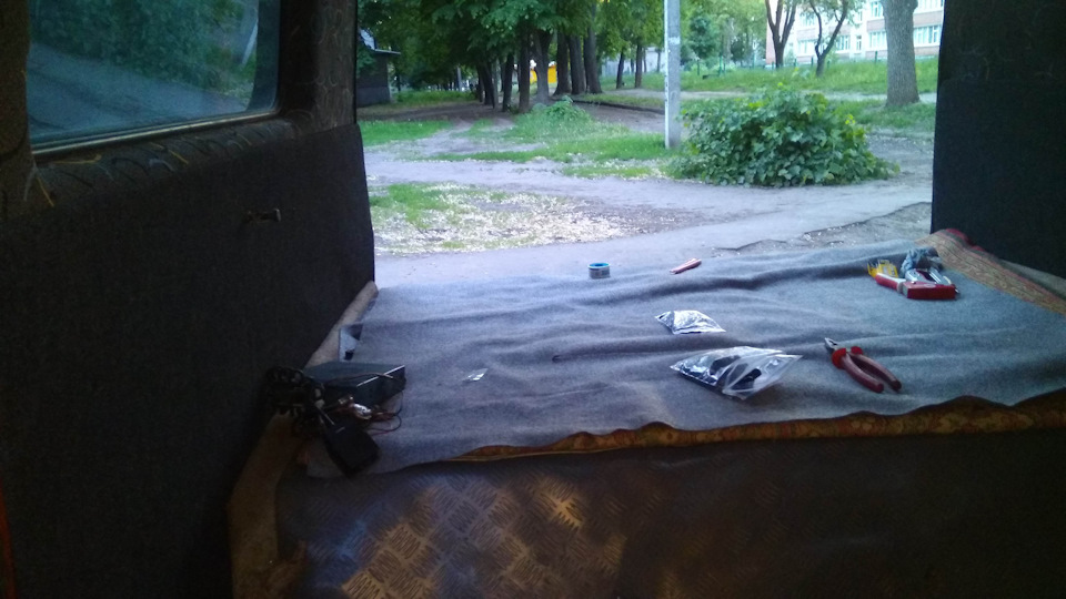 Перетягнули салон. 5
