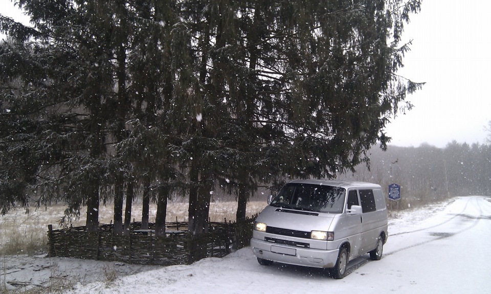 По першому березневому сніжку прокотився до центру Холодного Яру… 2