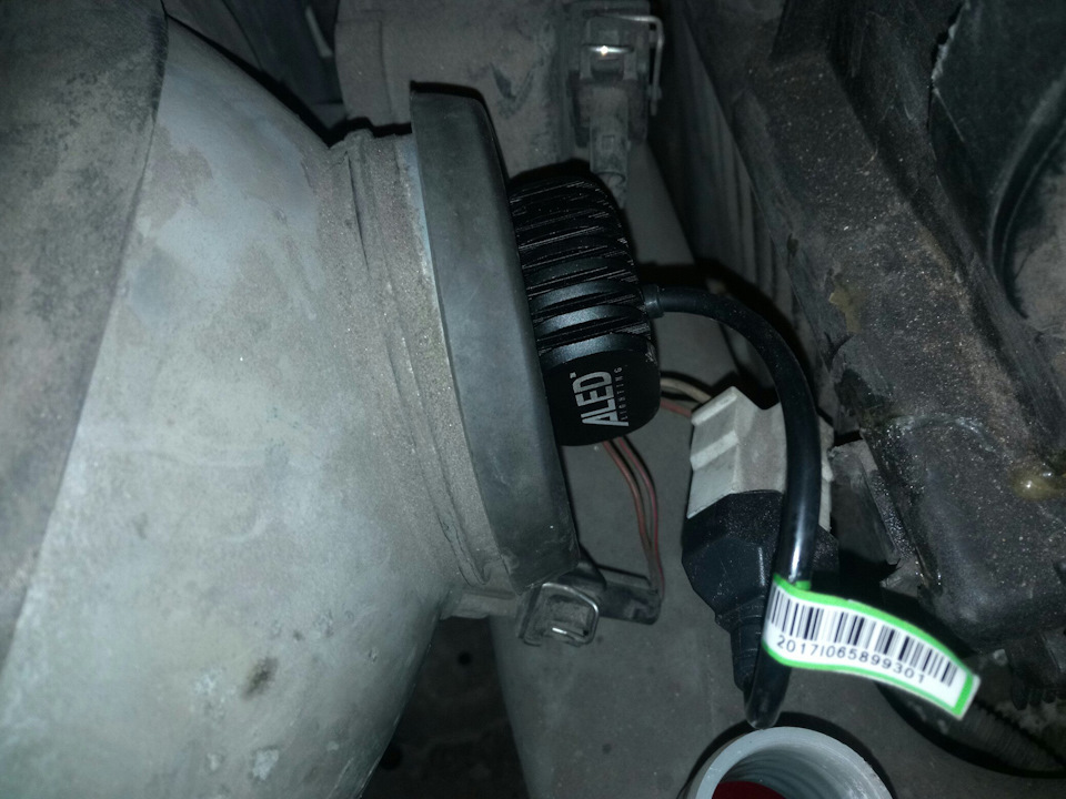 Поставив Led лампи H4 3