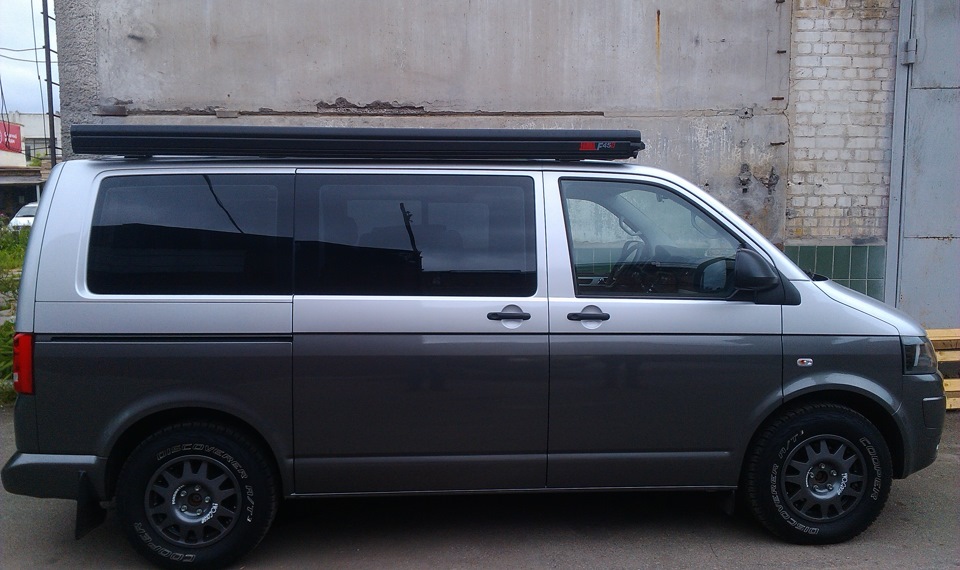 Приміряння автомаркізи FIAMMA F45S Deep Black на даху T5 GP… 5