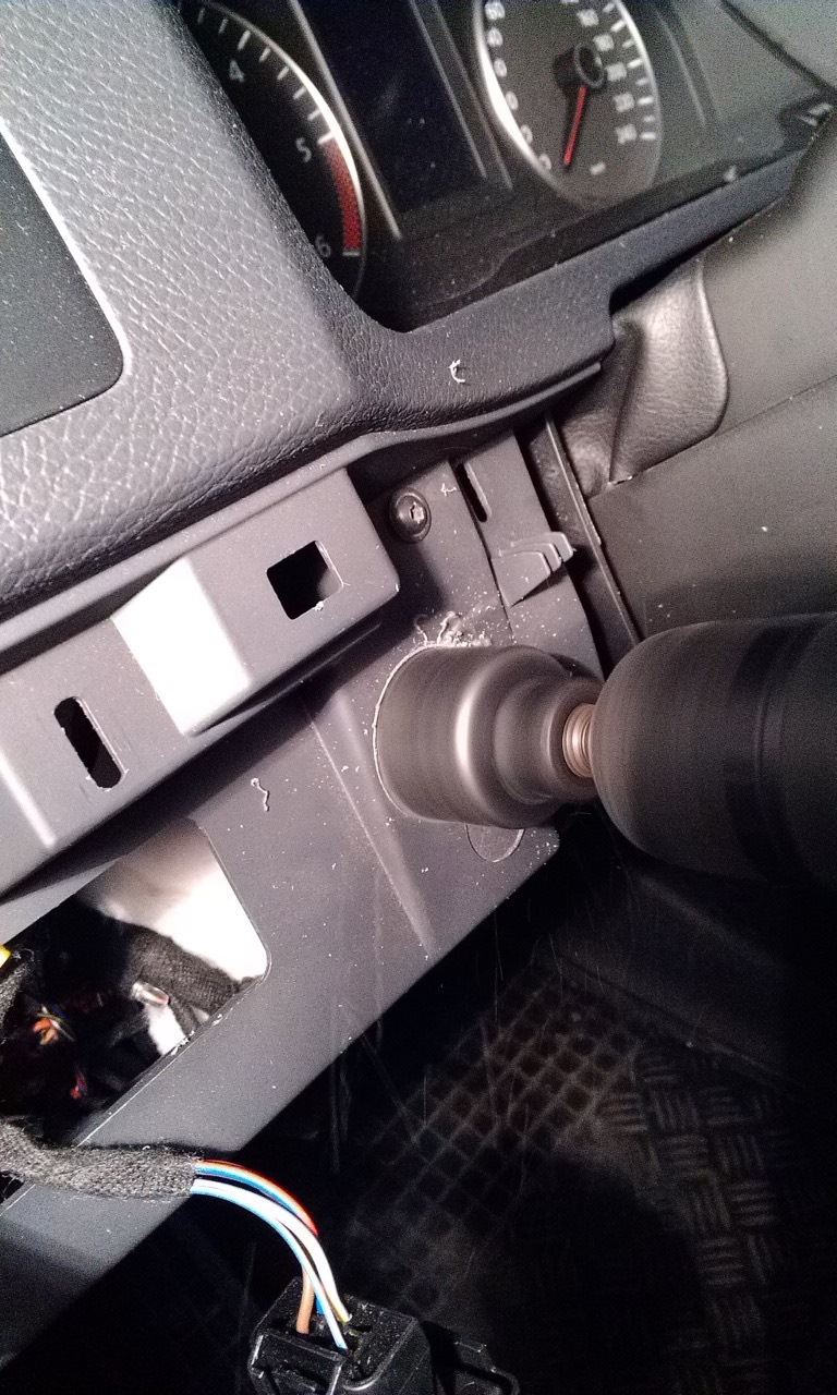Розетка 12V в торпедо 4